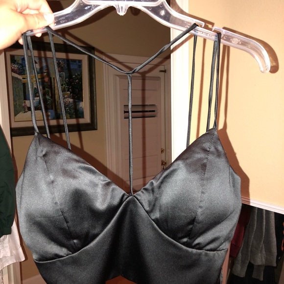 Black sexy crop top - Picture 2 of 3